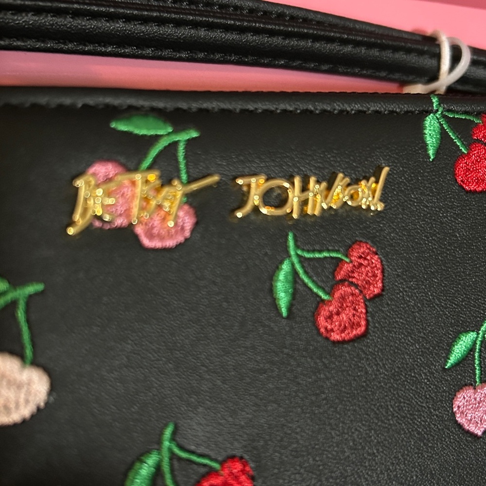 BETSEY JOHNSON WALLET W/REMOVABLE WRISTLET! HANDCRAFTED “CHERRY BOMB” CHARM! NWT - Picture 7 of 7